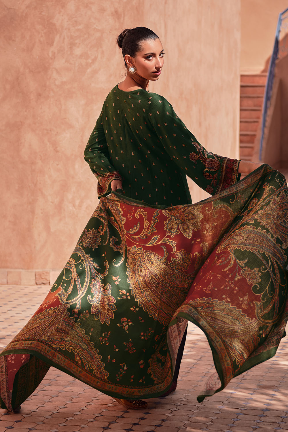Green Color Pashmina Printed Unstitched Suit Material