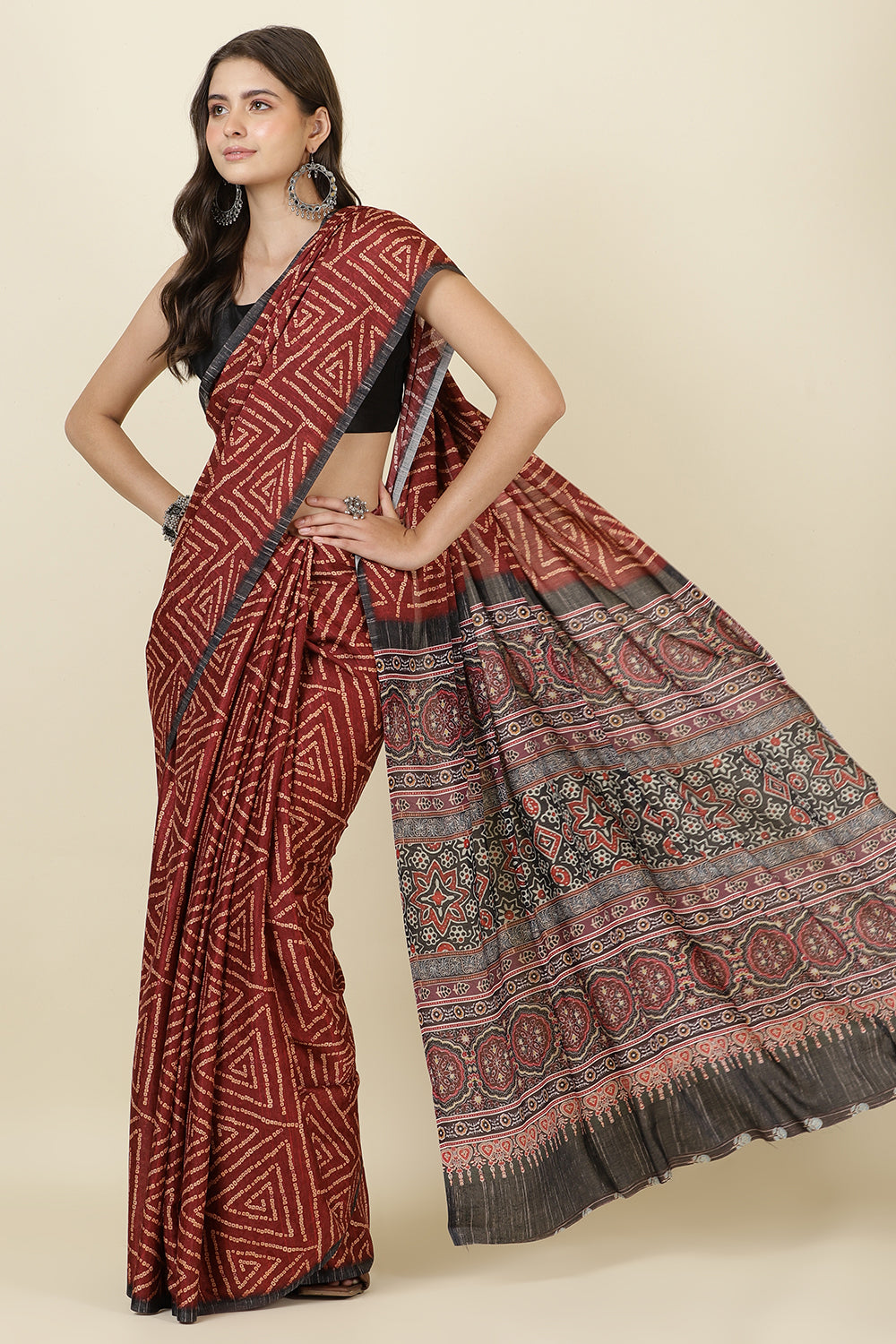 Maroon Jacquard Silk Bandhani Printed Saree
