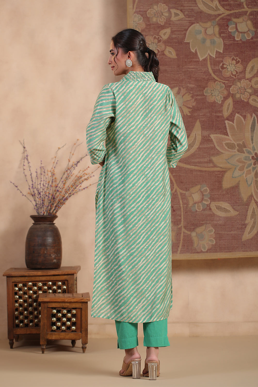 Turquoise & Beige Color Printed Muslin kurta Set