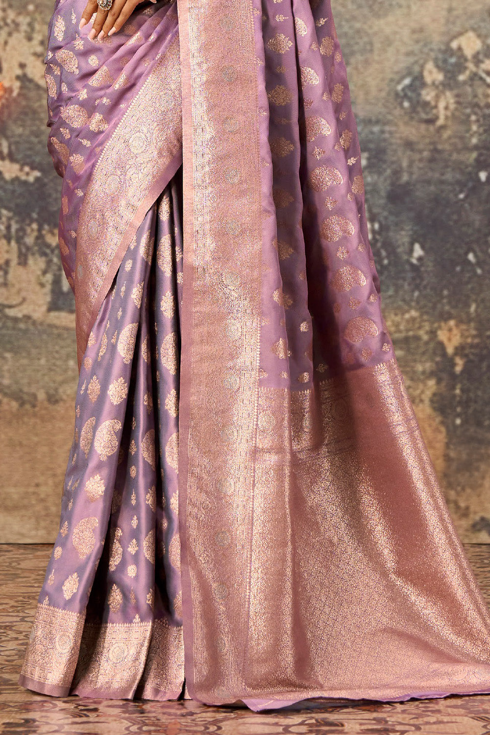 Lavender Woven Silk Banarasi Saree