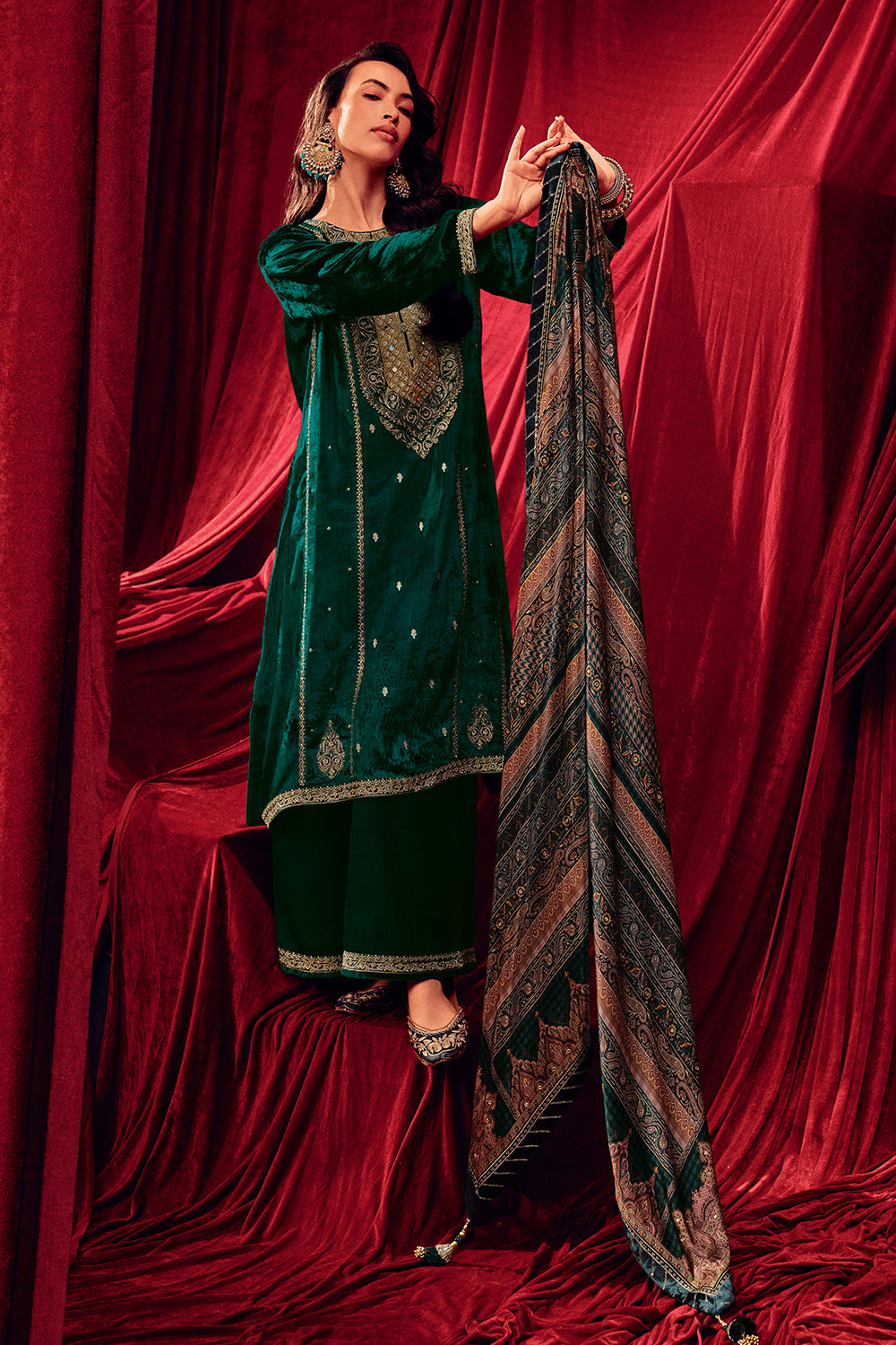 Deep Teal Color Zari Embroidered Velvet Unstitched Suit Fabric