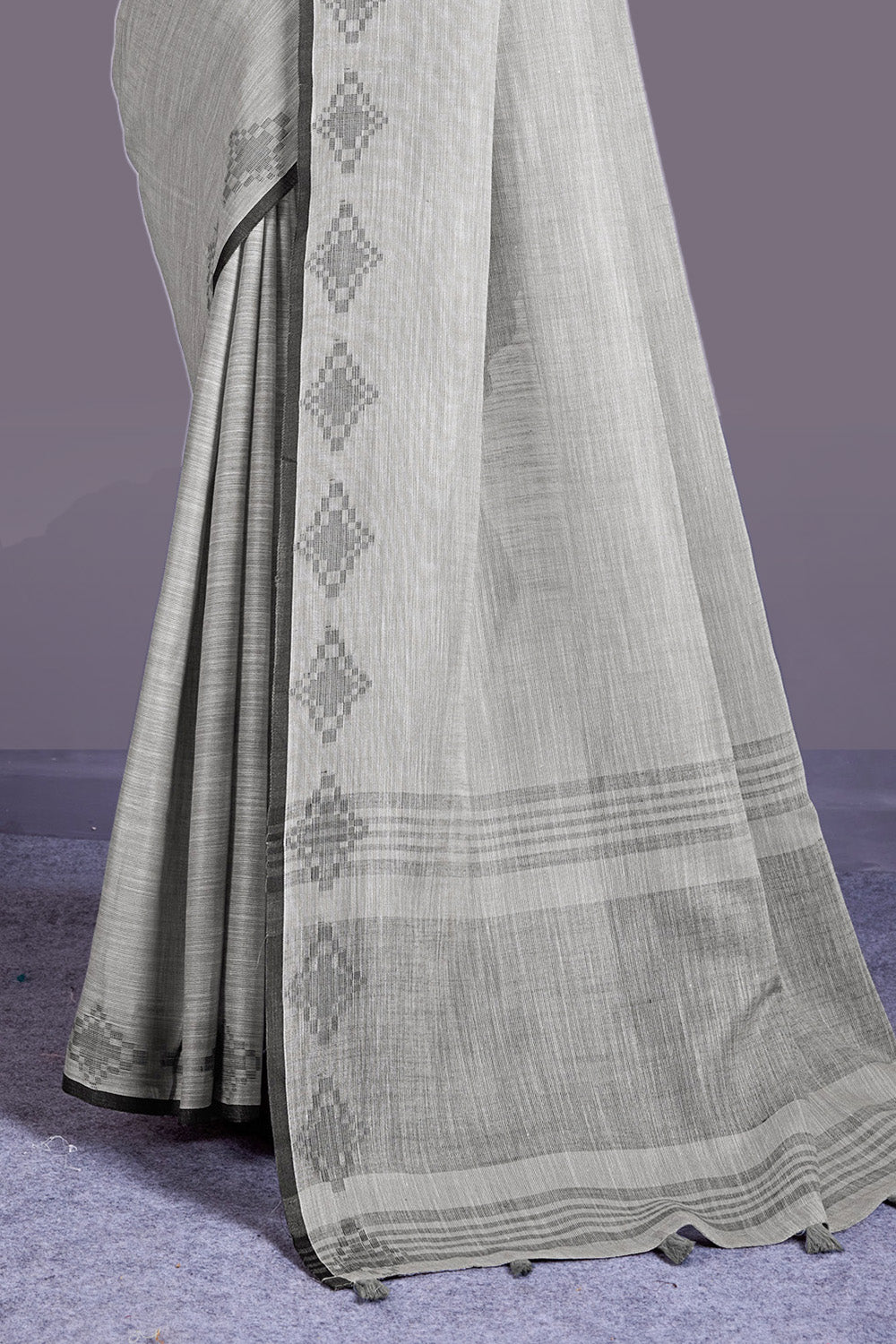 Grey Colour Maheshwari Cotton Woven Saree