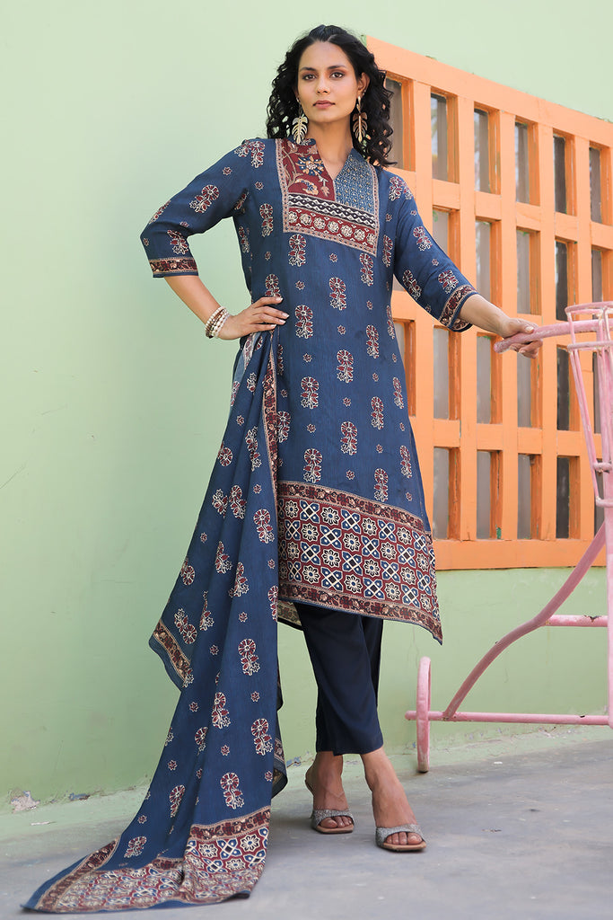 Blue Colour Printed Muslin Straight Suit