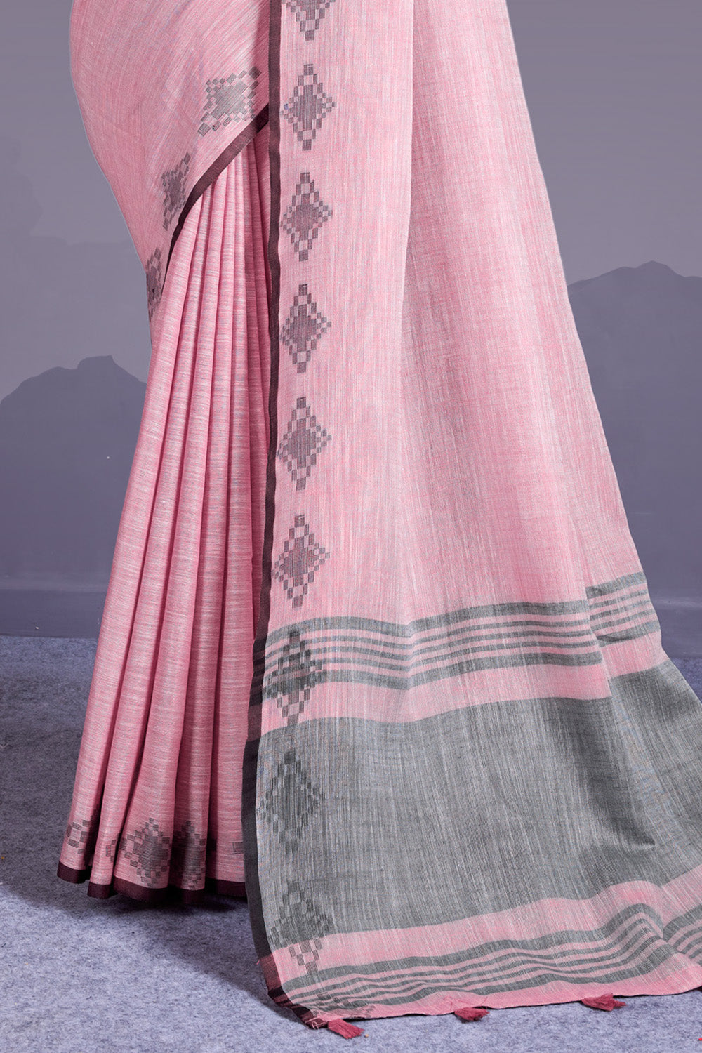 Pink Colour Maheshwari Cotton Woven Saree