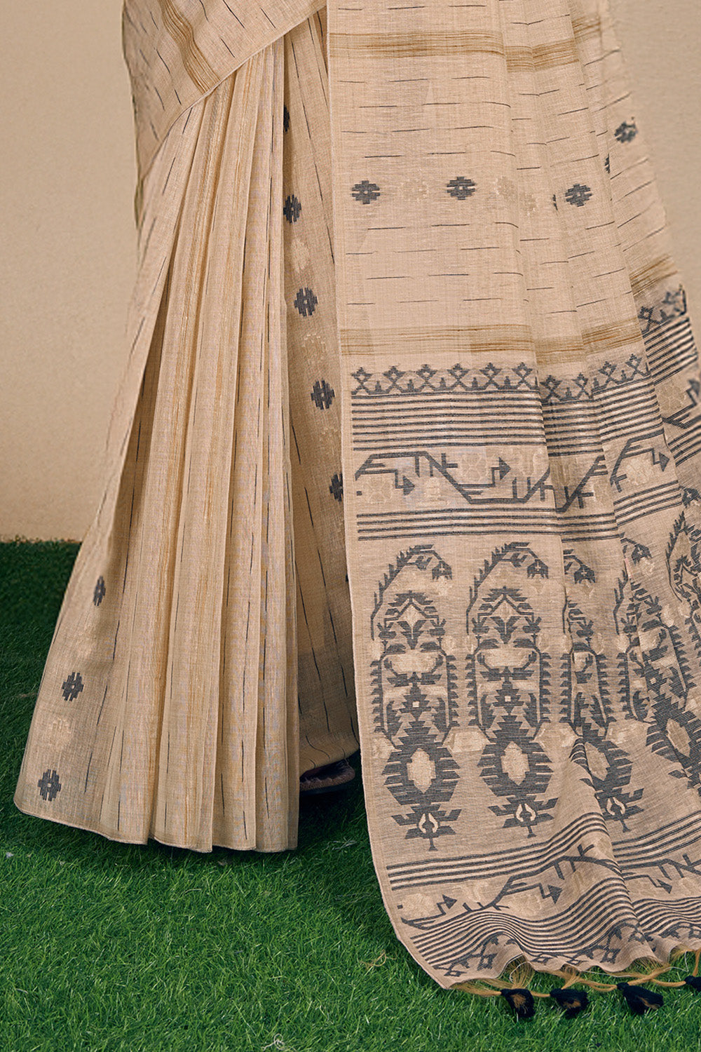 Black & Beige Colour Resham Woven Cotton Saree