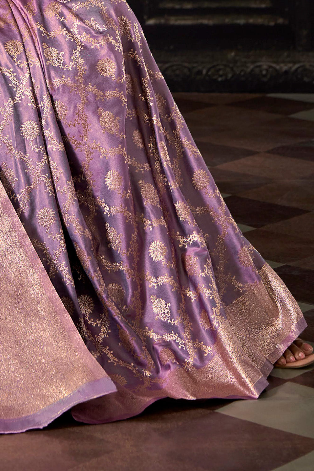 Light Mauve Katan Silk Banarasi Woven Saree