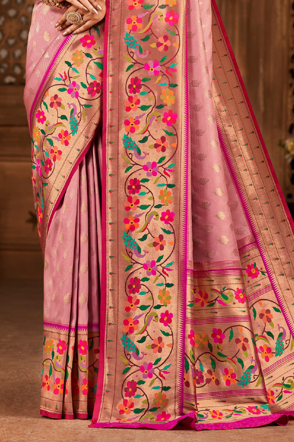 Lavender Colour Paithani Woven Silk Saree