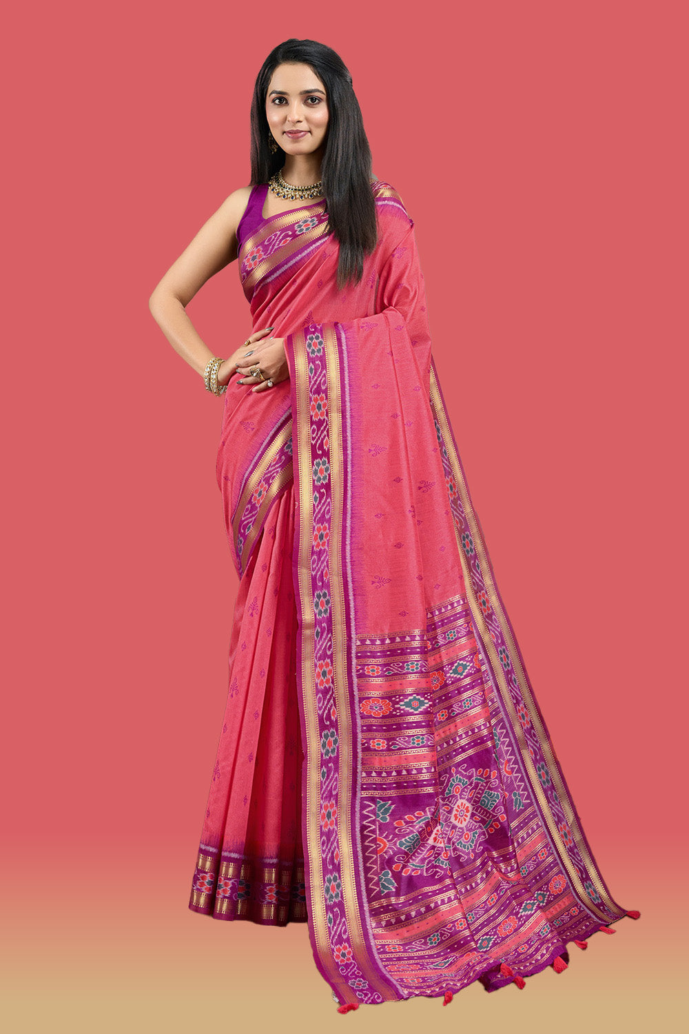 Light Carmine Pink Colour Maheshwari Cotton Woven Saree