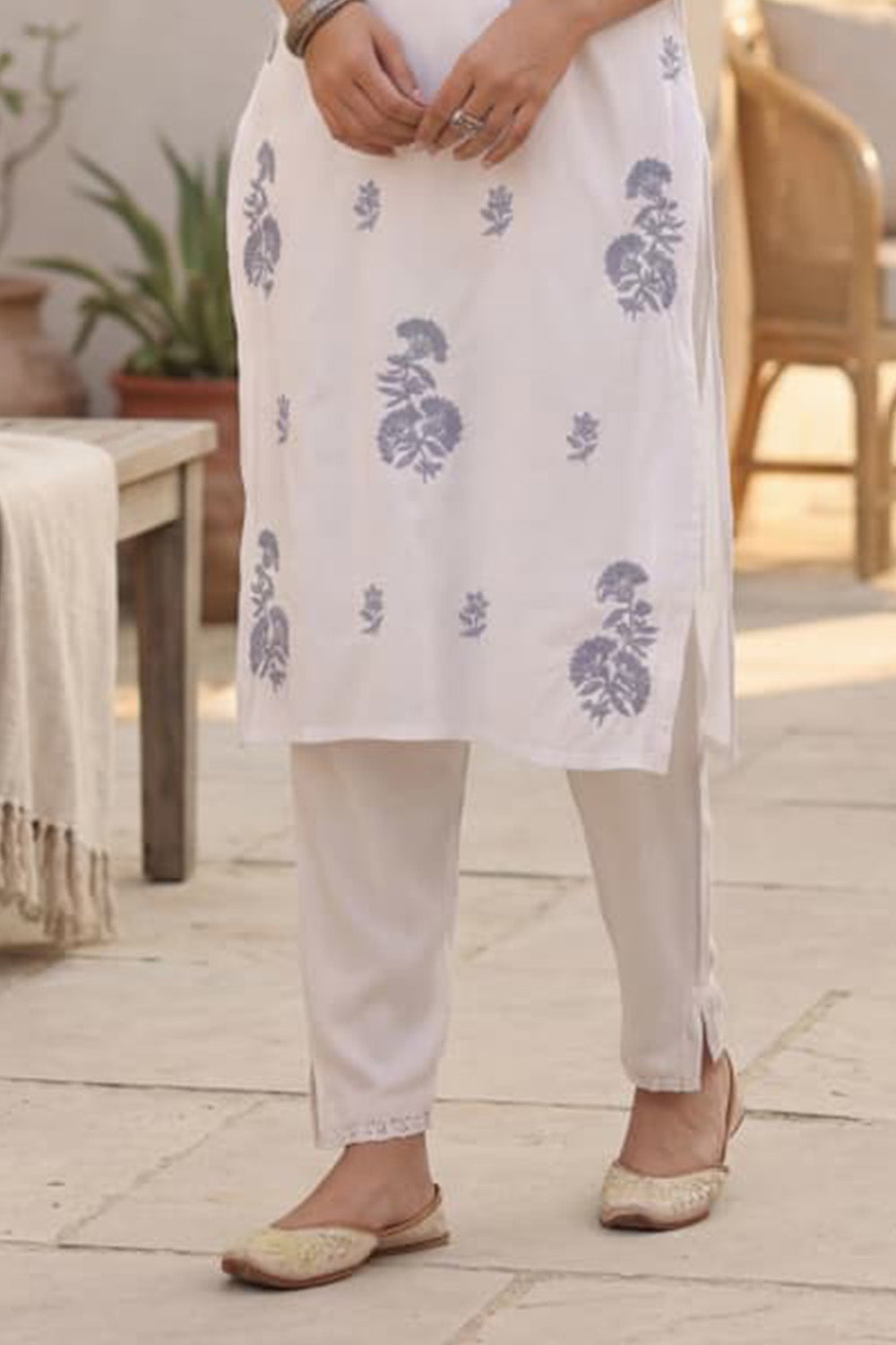 White & Grey Resham Embroidered Kurta