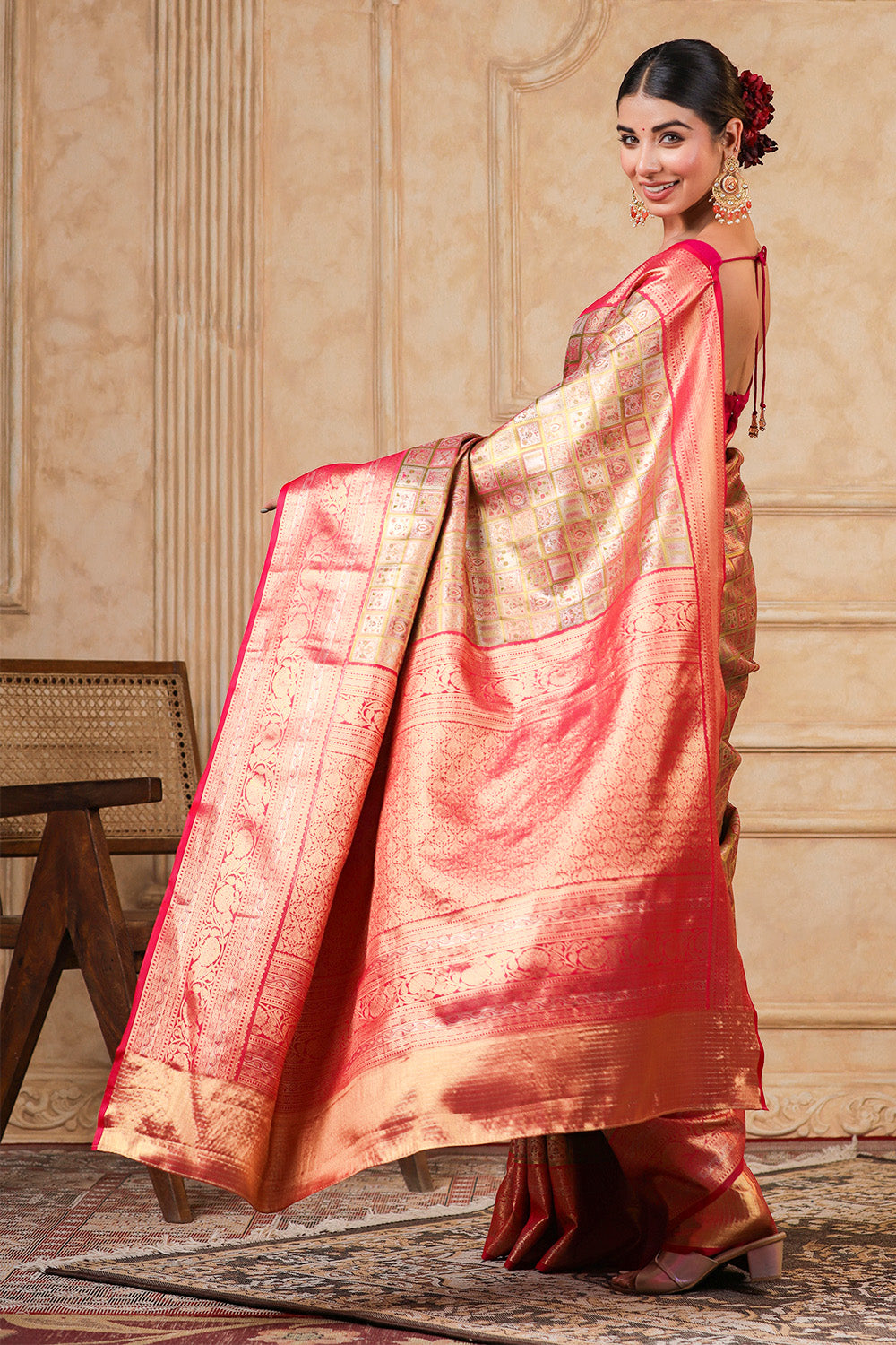 Fuchsia Pink Colour Silk Woven Saree