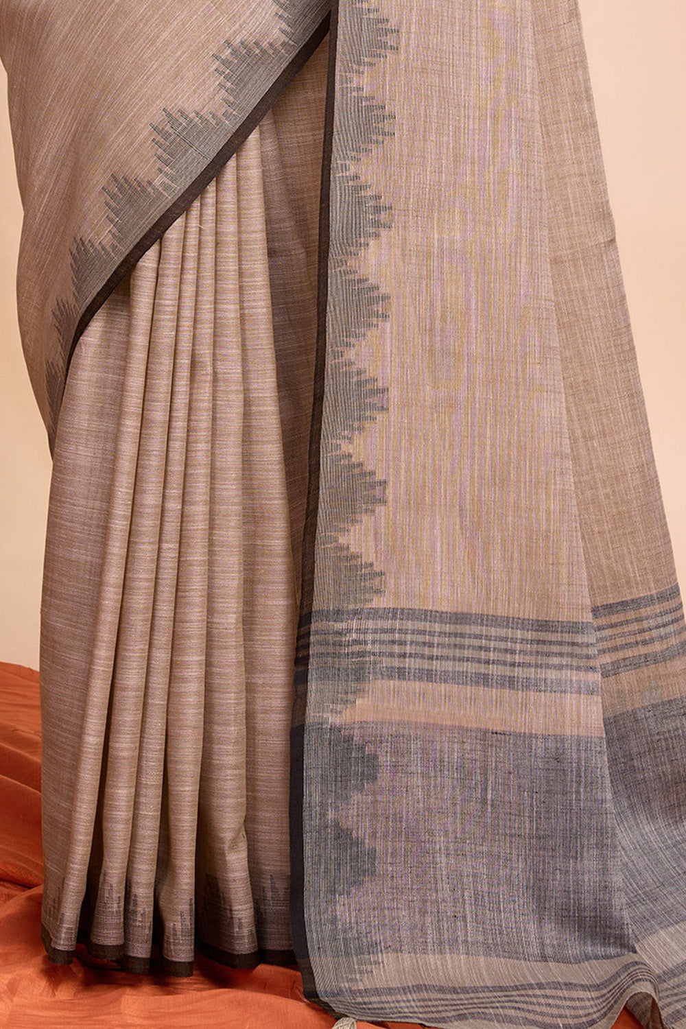 Beige Color  Maheshwari Cotton Woven Saree