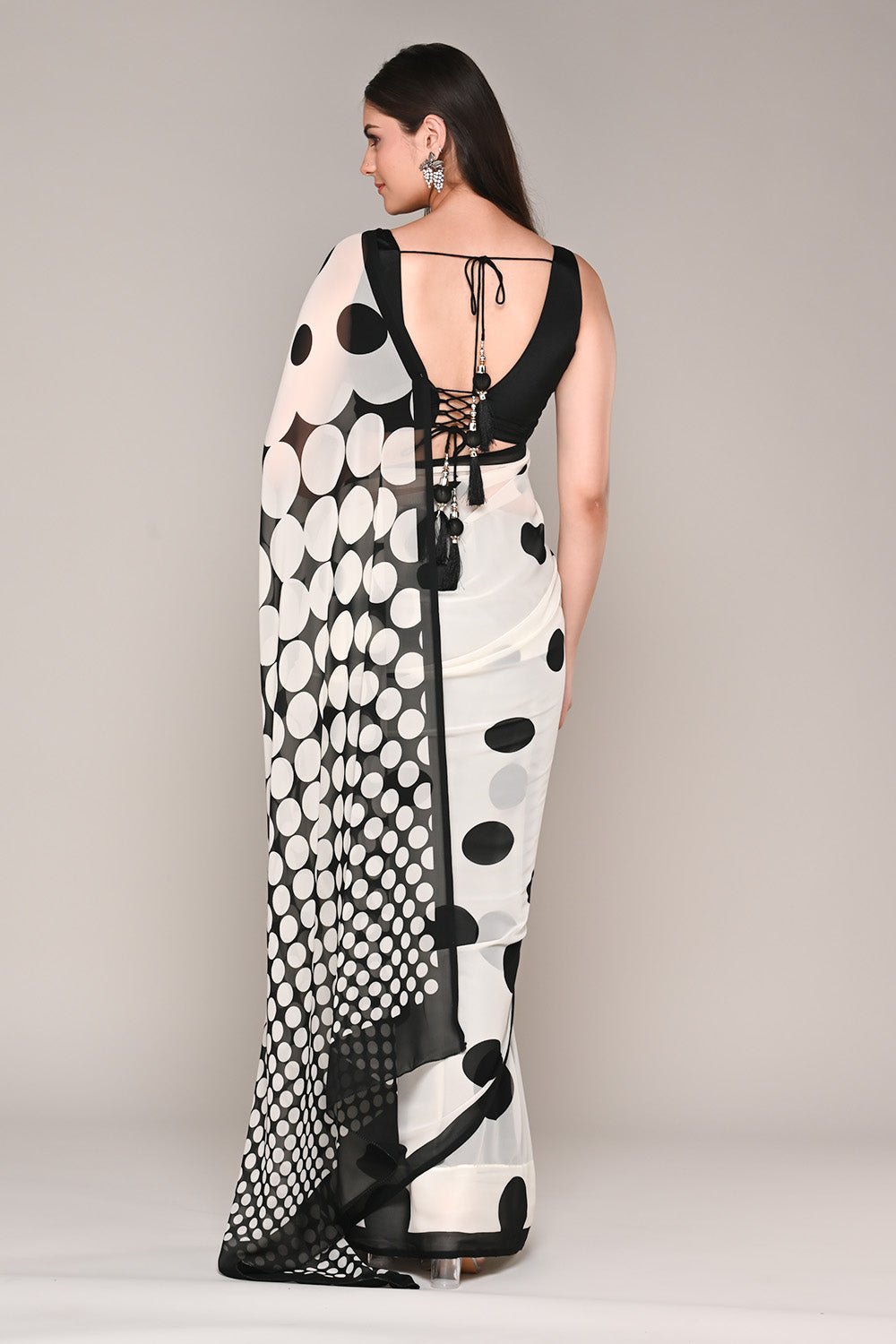Cream And Black Color Polka-Dot Crepe Printed Saree