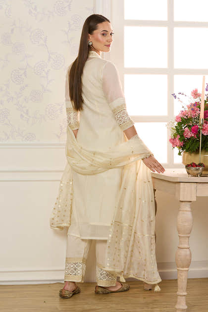 Cream Chanderi Cotton Floral Embroidered Suit