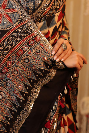 Navy & Beige Printed And Embroidered Pure Mulberry Silk Saree