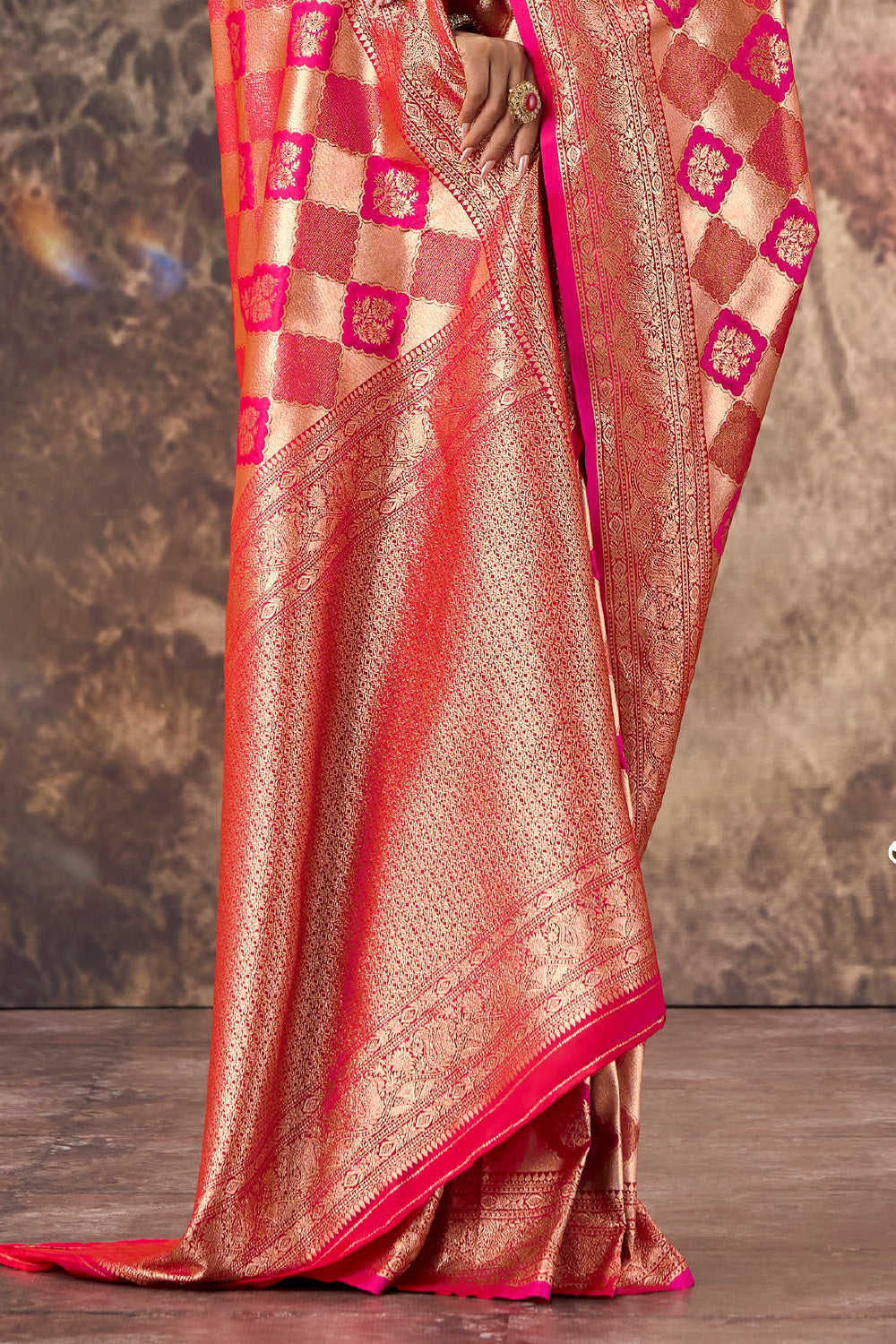Red & Magenta Silk Zari Woven Saree
