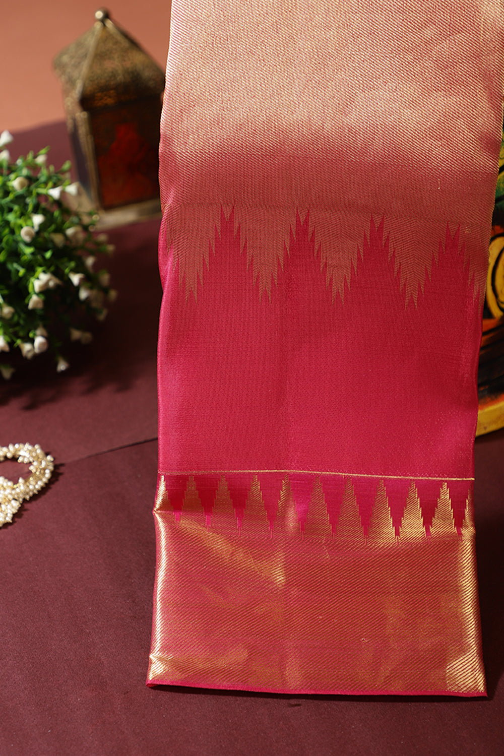 Magenta Pink Color Kanjivaram Pure Silk Handloom Gold Zari Saree with Temple Border