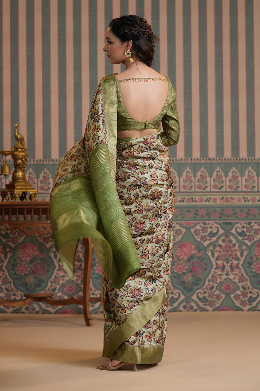 Pista Green Color Cotton Floral Printed Saree.