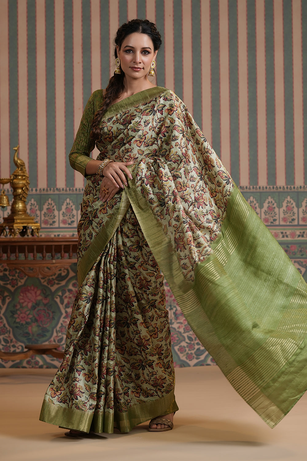 Pista Green Color Cotton Floral Printed Saree.