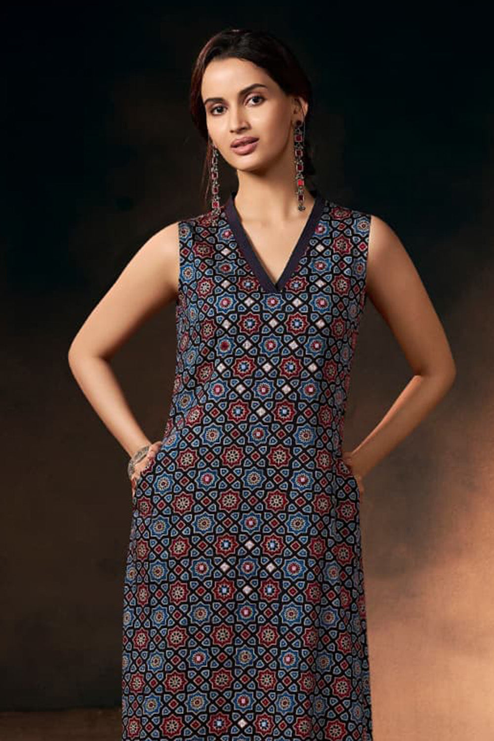 Black Muslin Printed And Mirror Work Kurta Set
