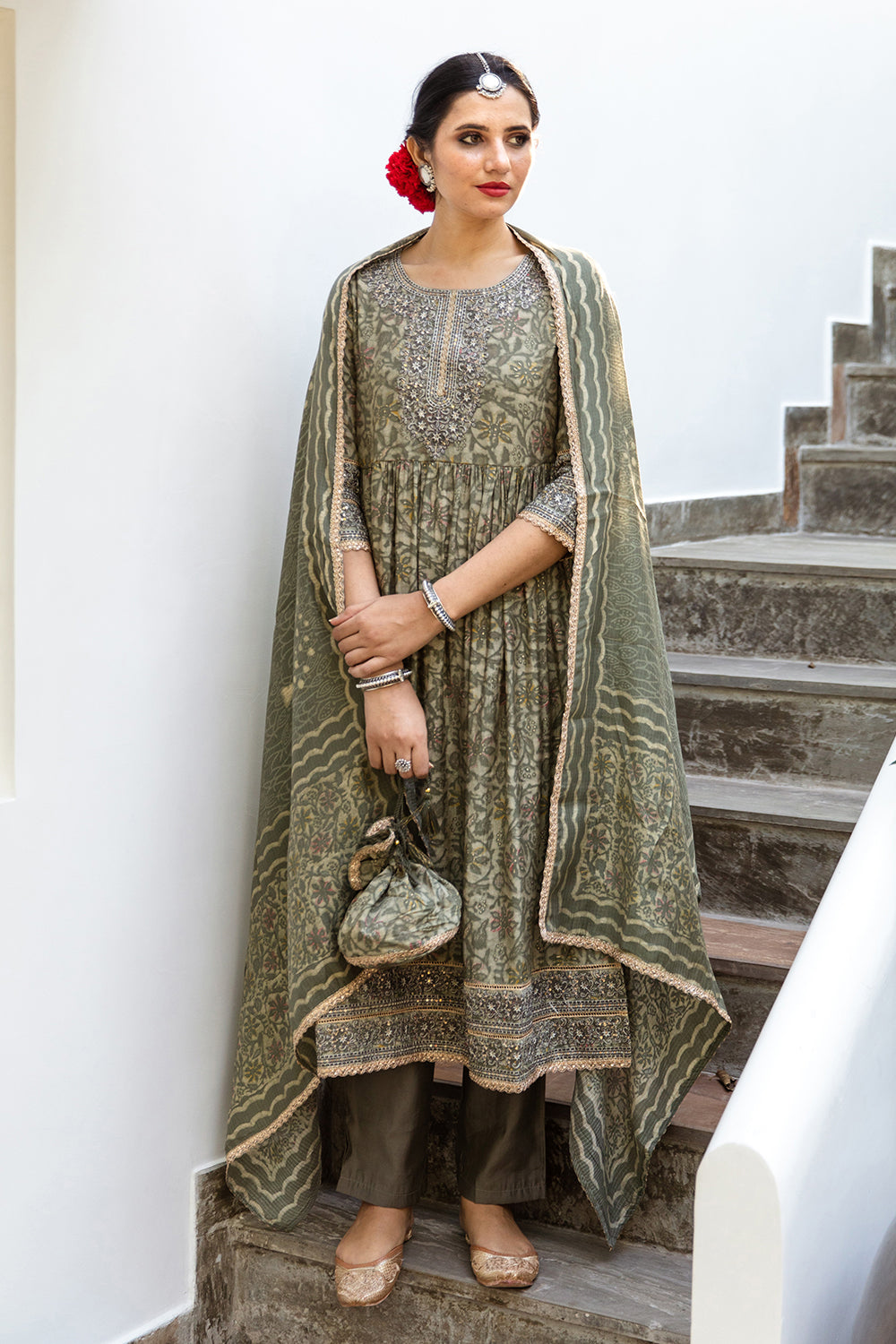 Olive Green Colour Printed Muslin Suit.